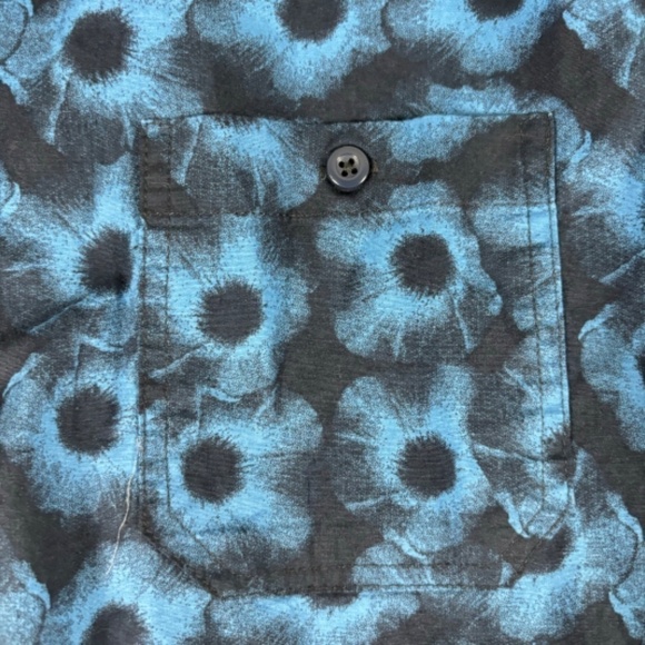 Abound Shirt Button Up Shirt Men's Size M Blue - Black Print Floral Art - Picture 5 of 11
